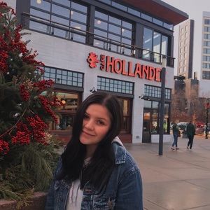 Meet your Posher, Blanca